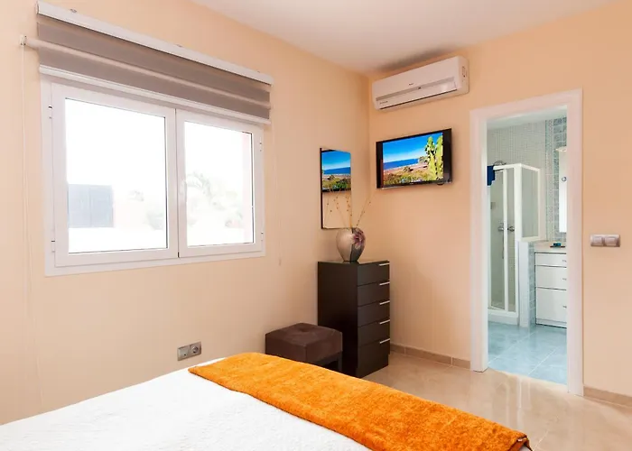 Azules With Pool And Jacuzzi Villa *